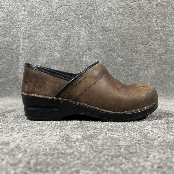 Dansko Professional Women’s Size EU 37 US 7 Brown Leather Nursing Slip On Clogs - Picture 1 of 11